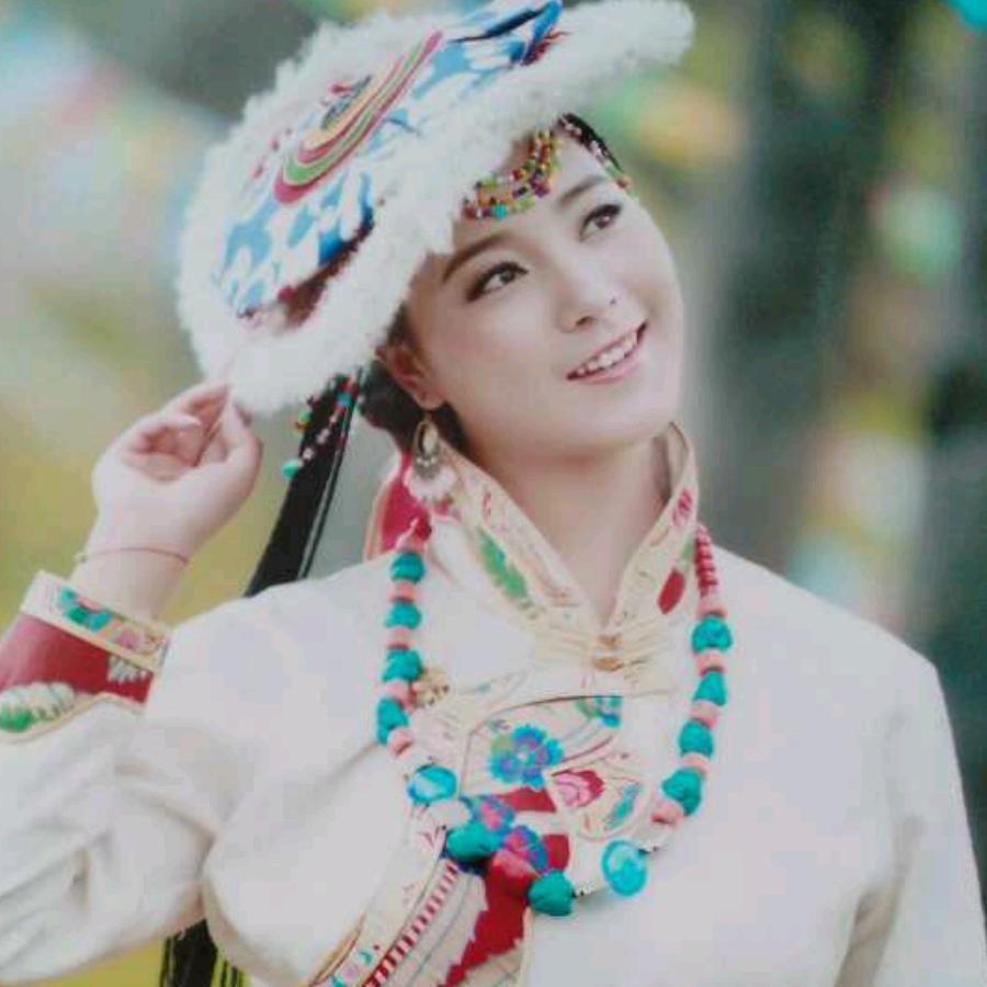 藏族花艺师达瓦卓玛