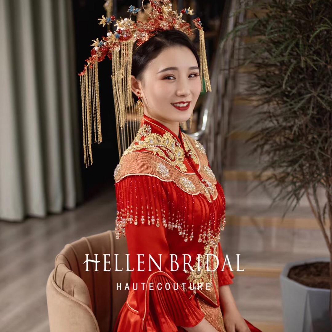 缘圆婚纱礼服秀禾服批发