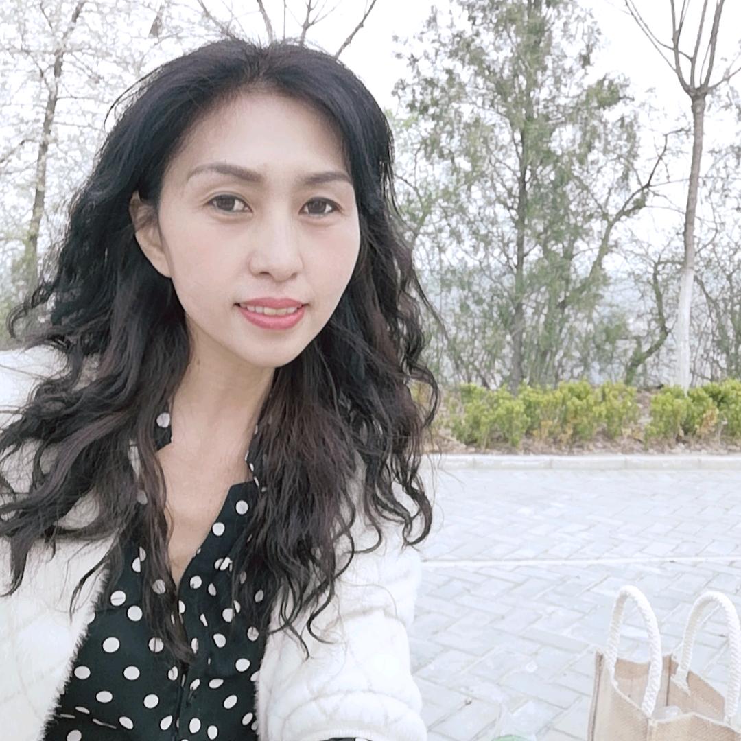 浅浅玫瑰淡淡香