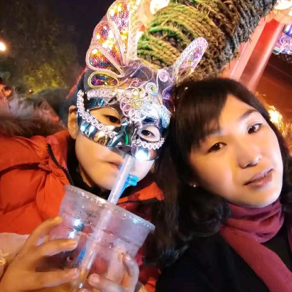 伊墨墨