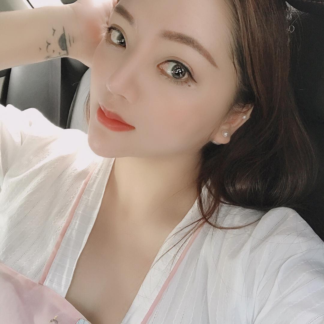 CC小姐姐