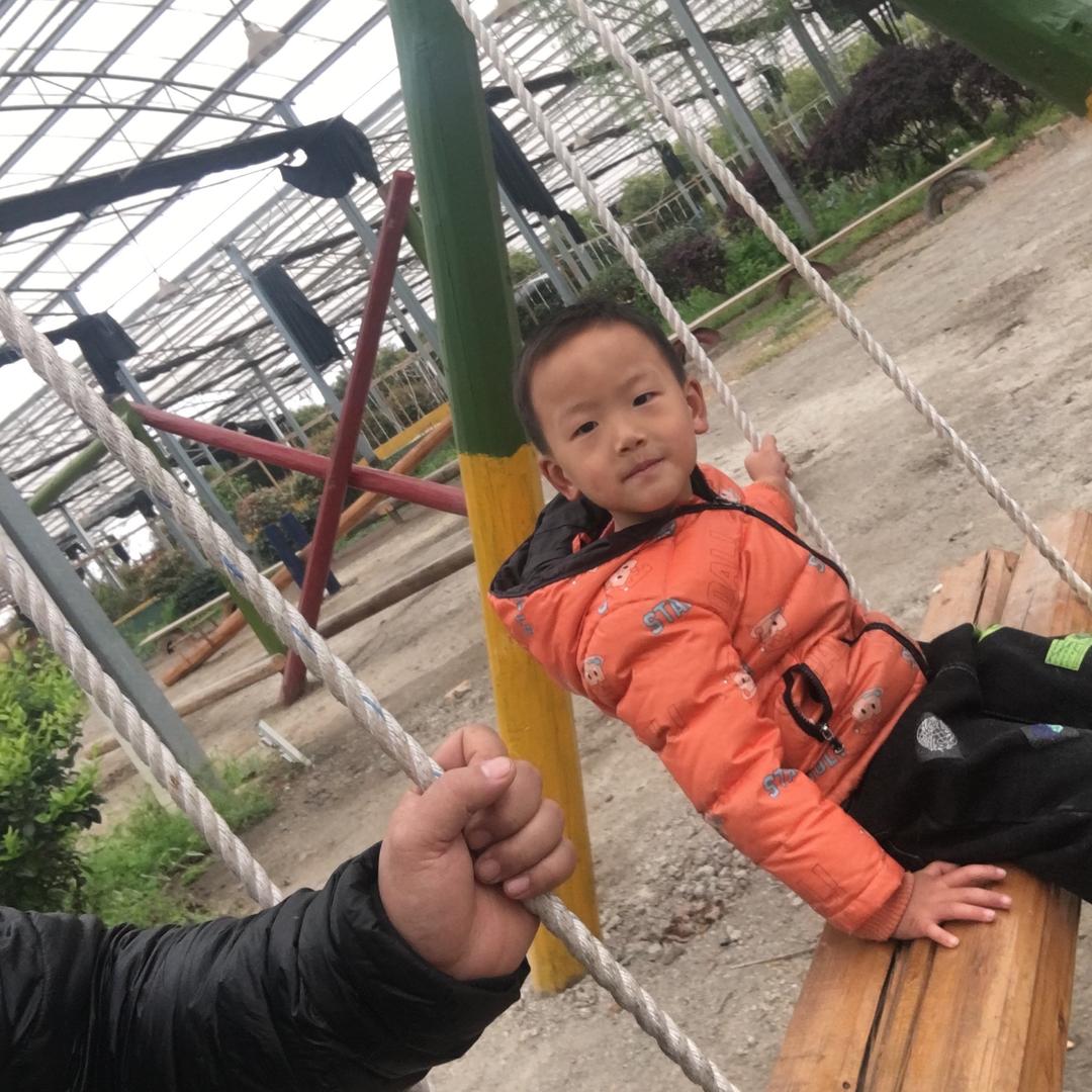 金源源