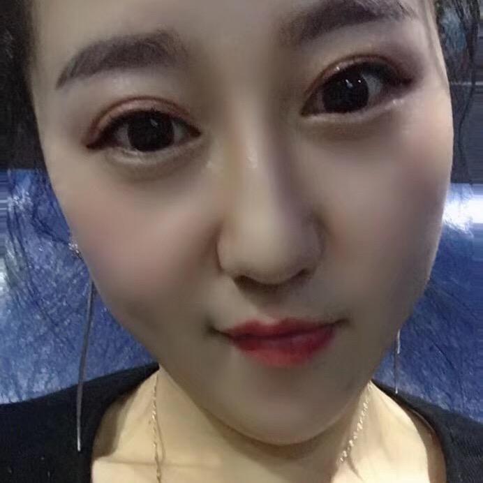 黄倩