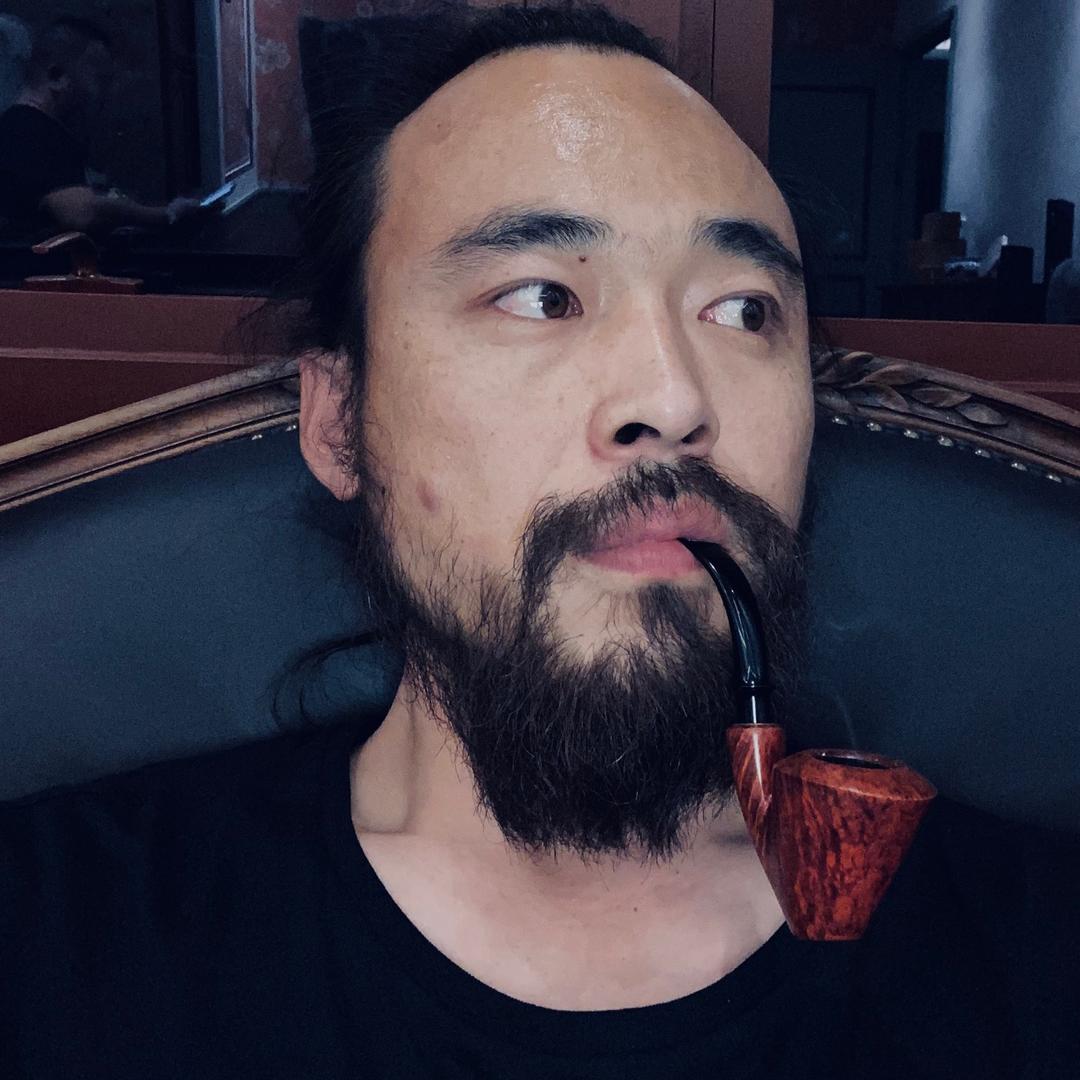 龙诚和他的朋友们