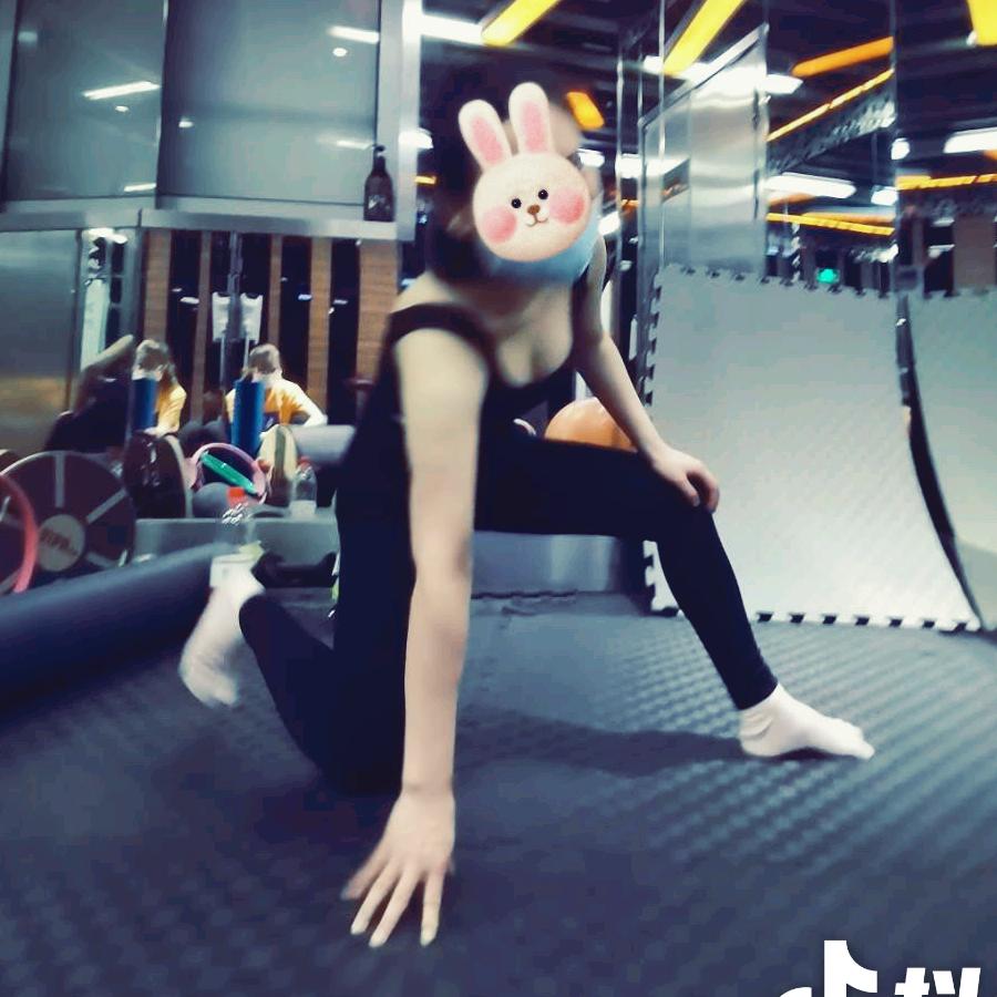 Amy尹怼怼💋👸