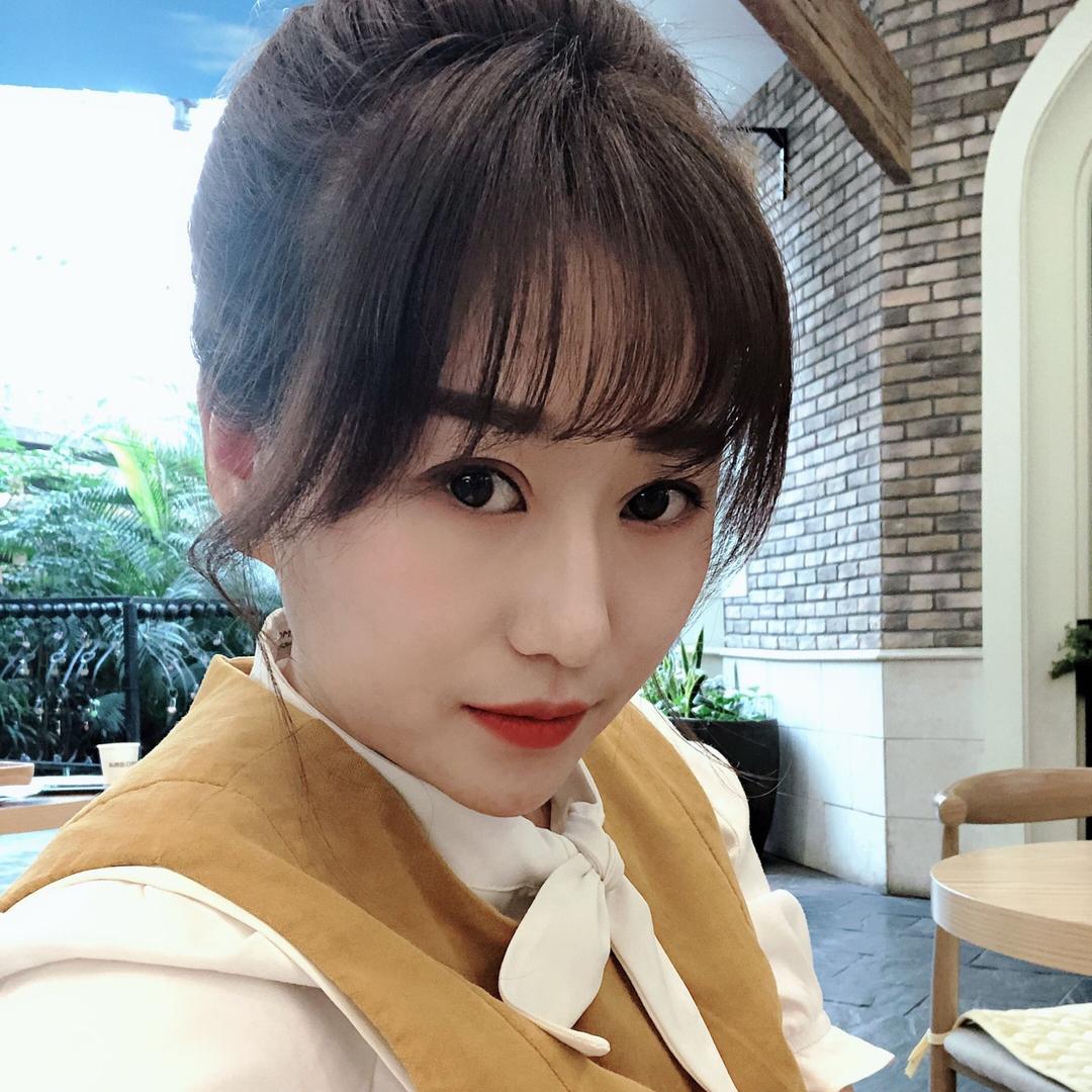 小蕾是月月妈