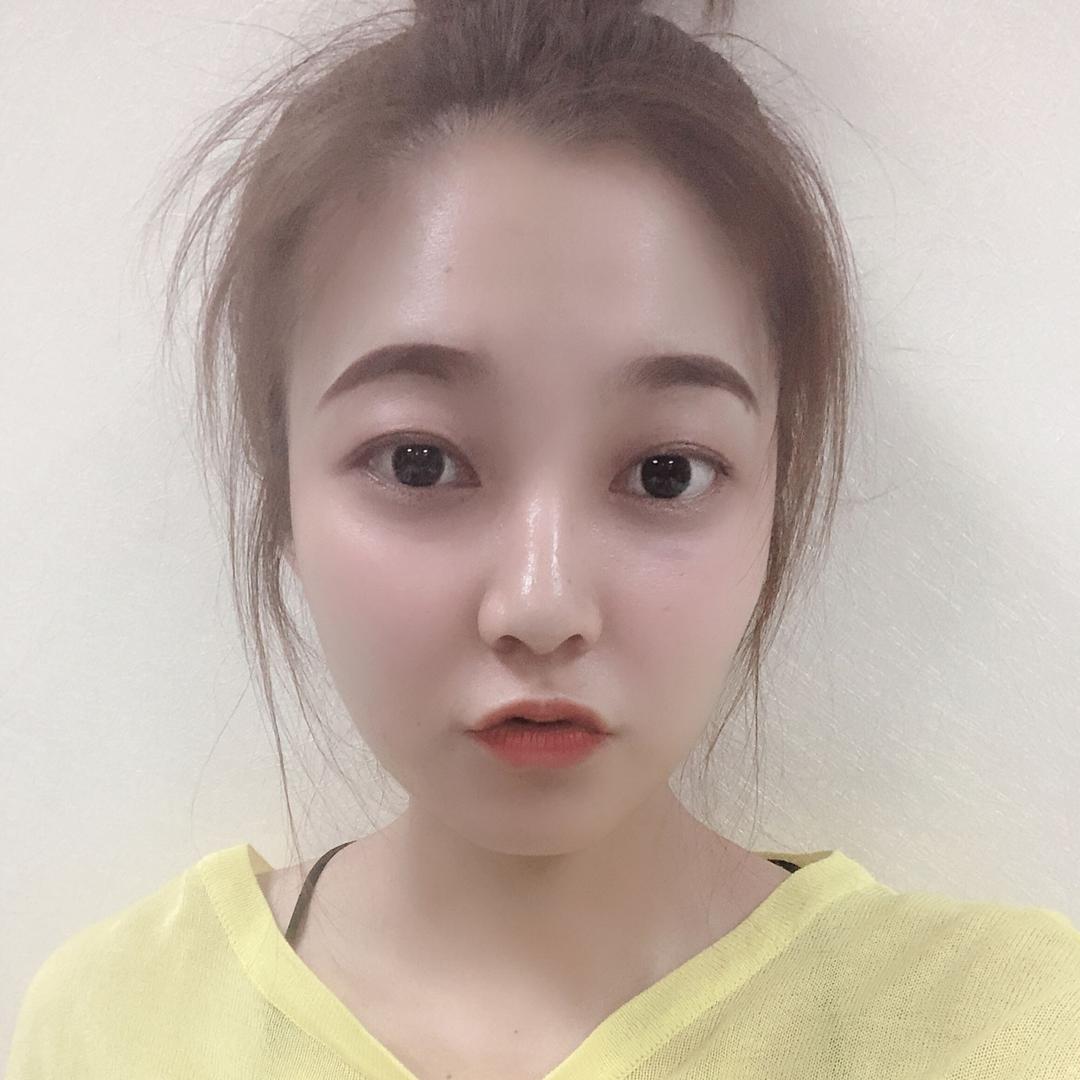 金灿灿陪你吃