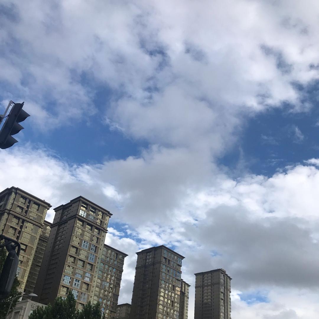 李某