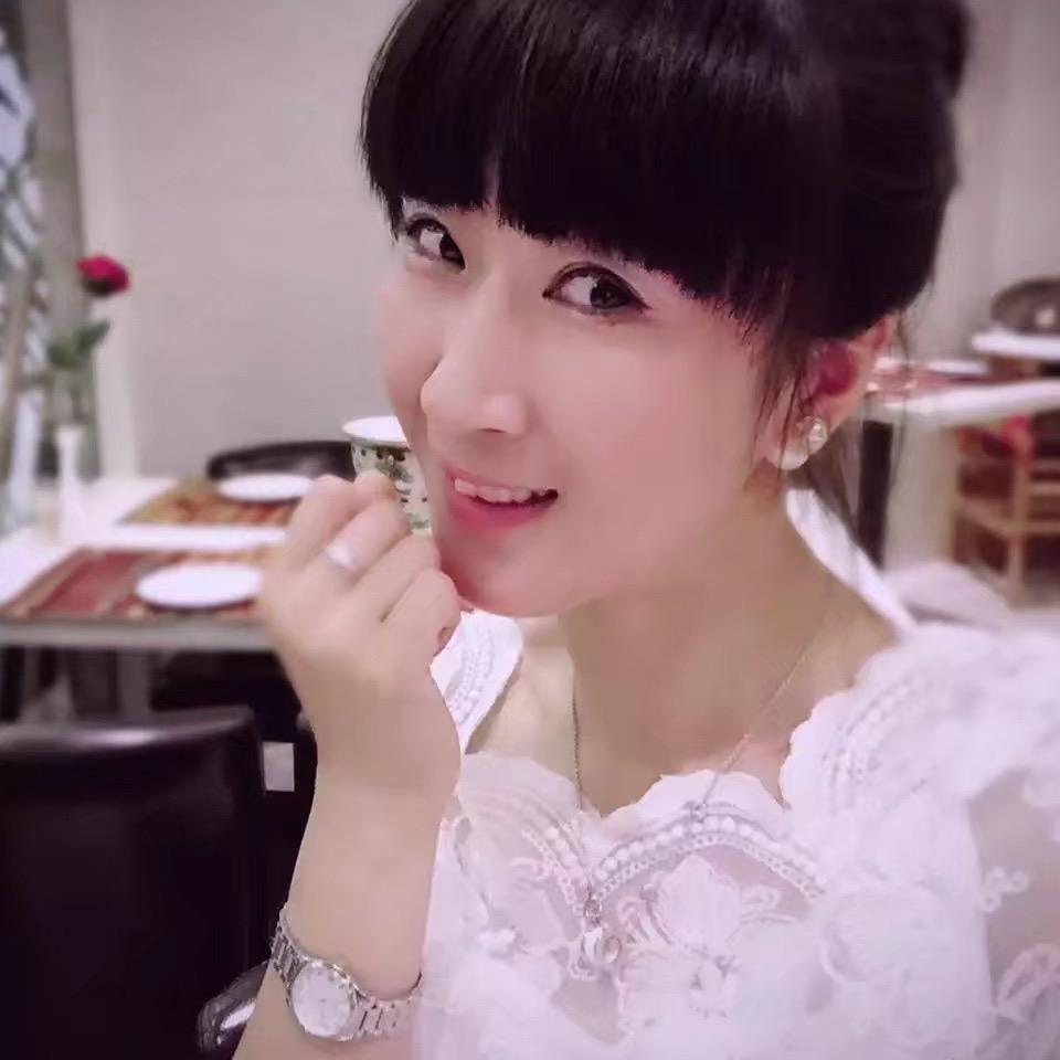 奇思萌幼儿园-静静老师