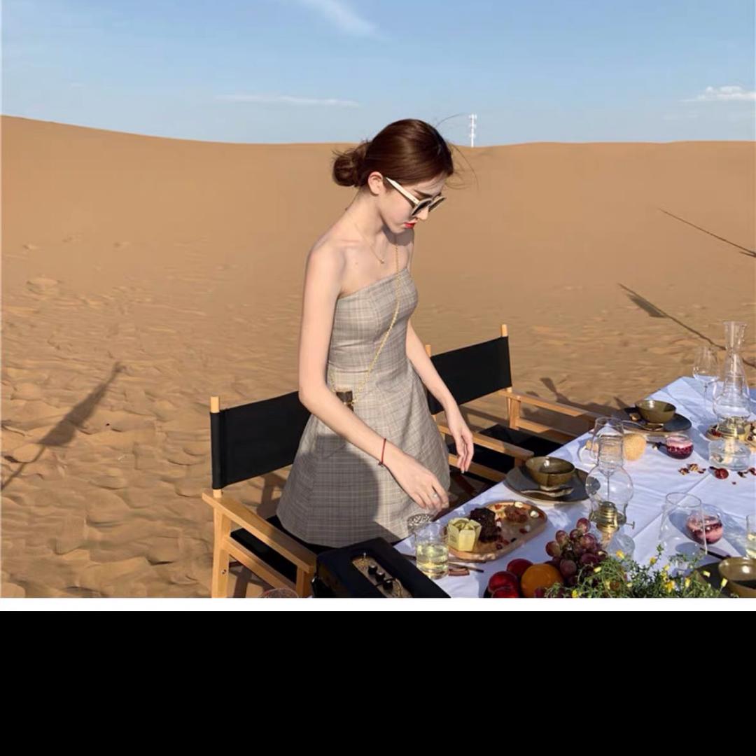 ( ͡ _ ͡°)ﾉ⚲ ♫<…一笑明媚