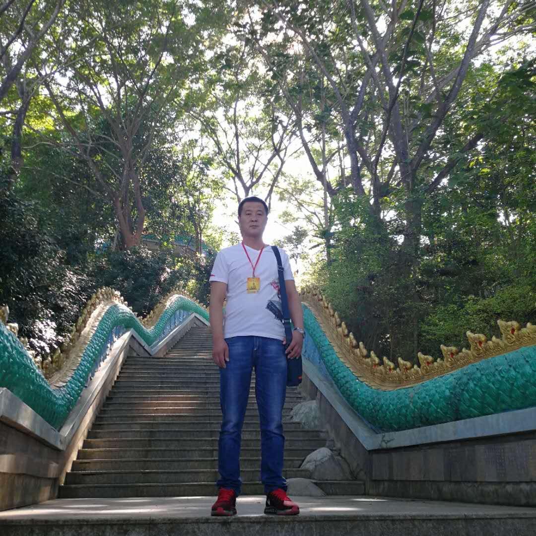 丽江束河古镇草帽石锅鱼·阿妹腊排骨