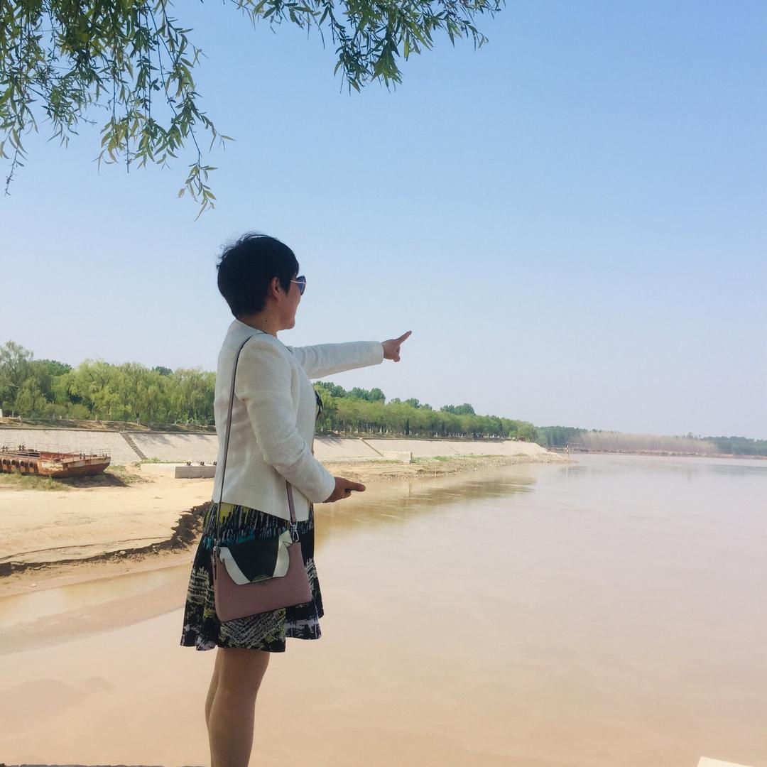 在水一方🌸