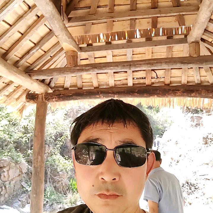 瓷砖橱柜