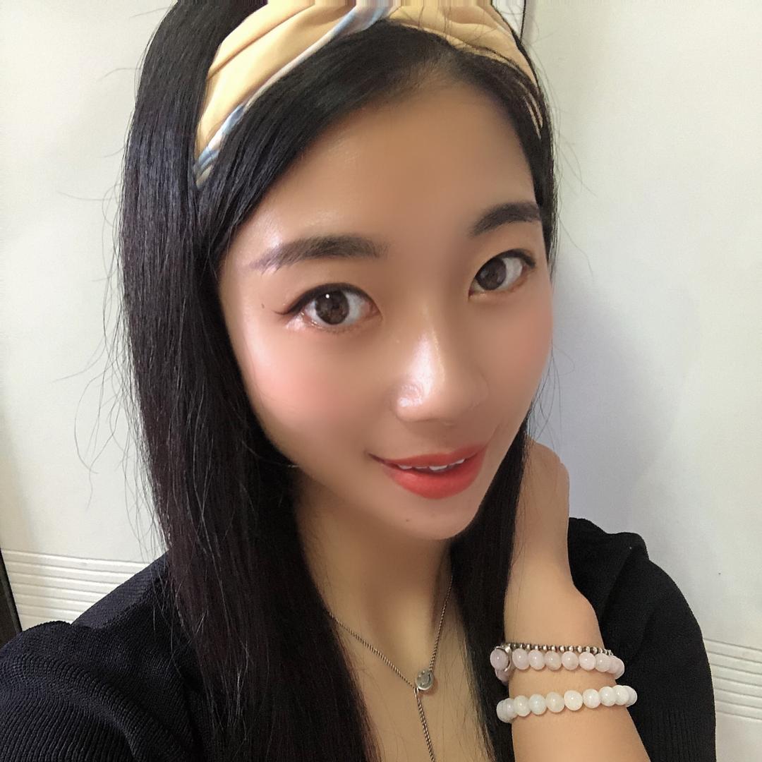 红红👄
