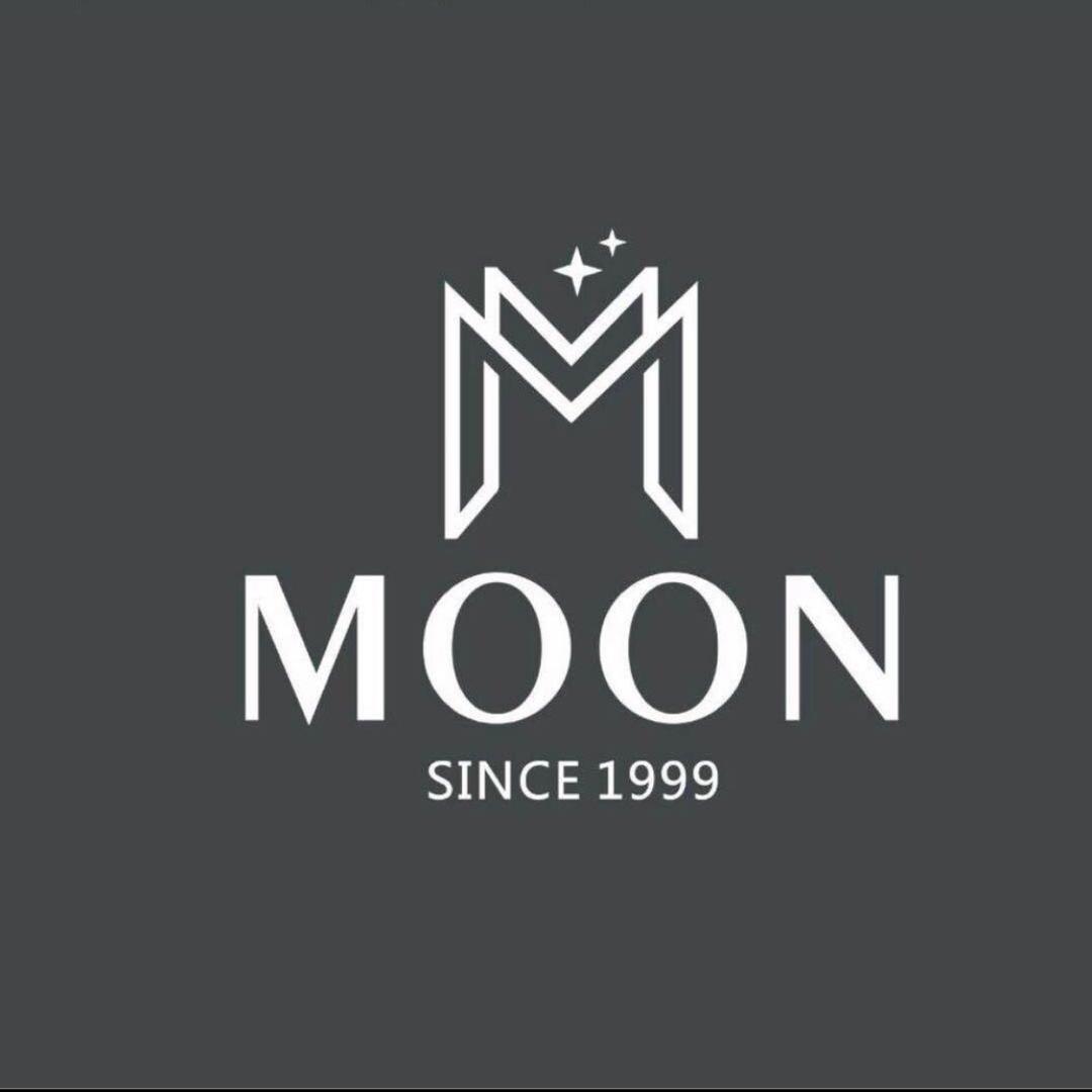 珠海市M00N服装店