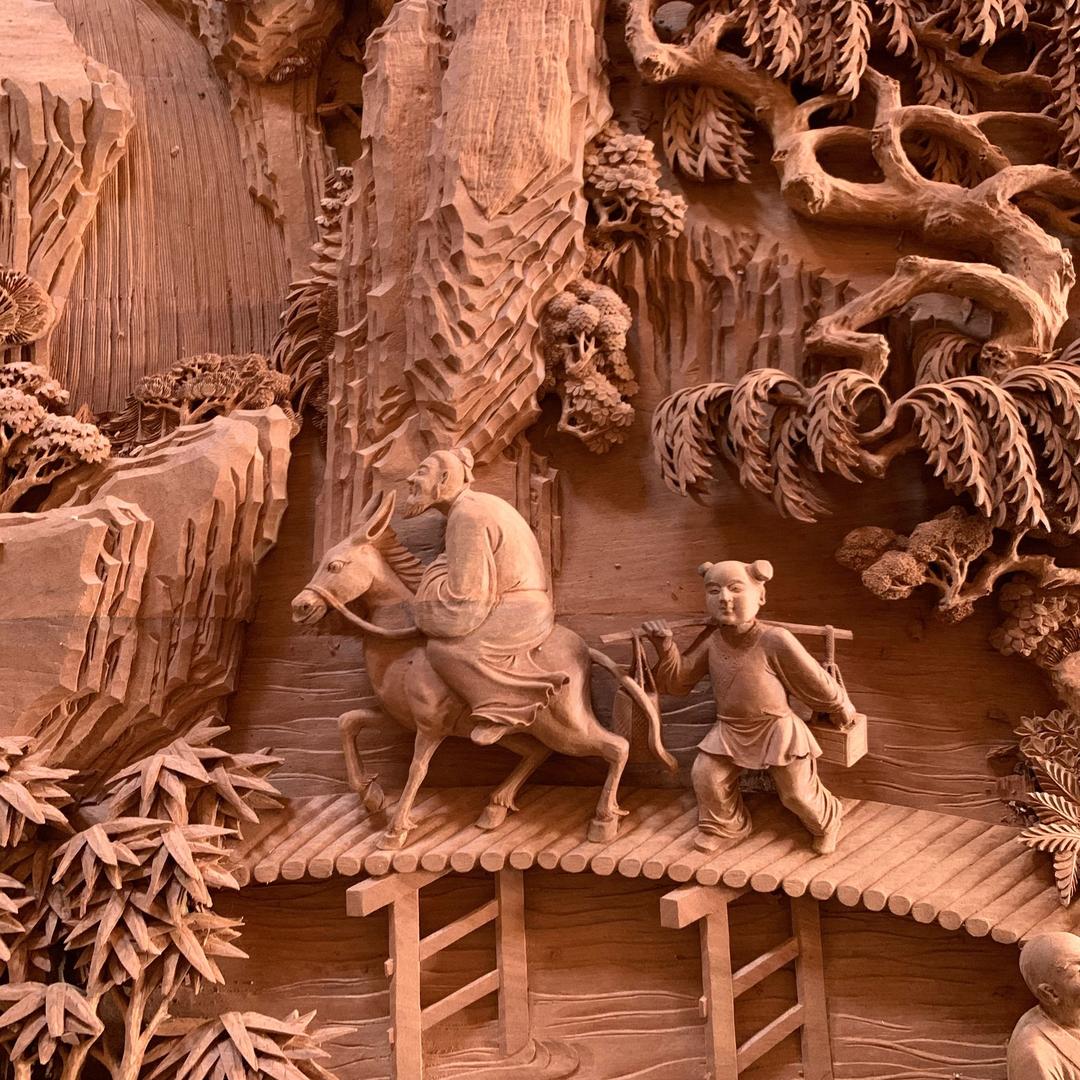 周先荣木雕创作室