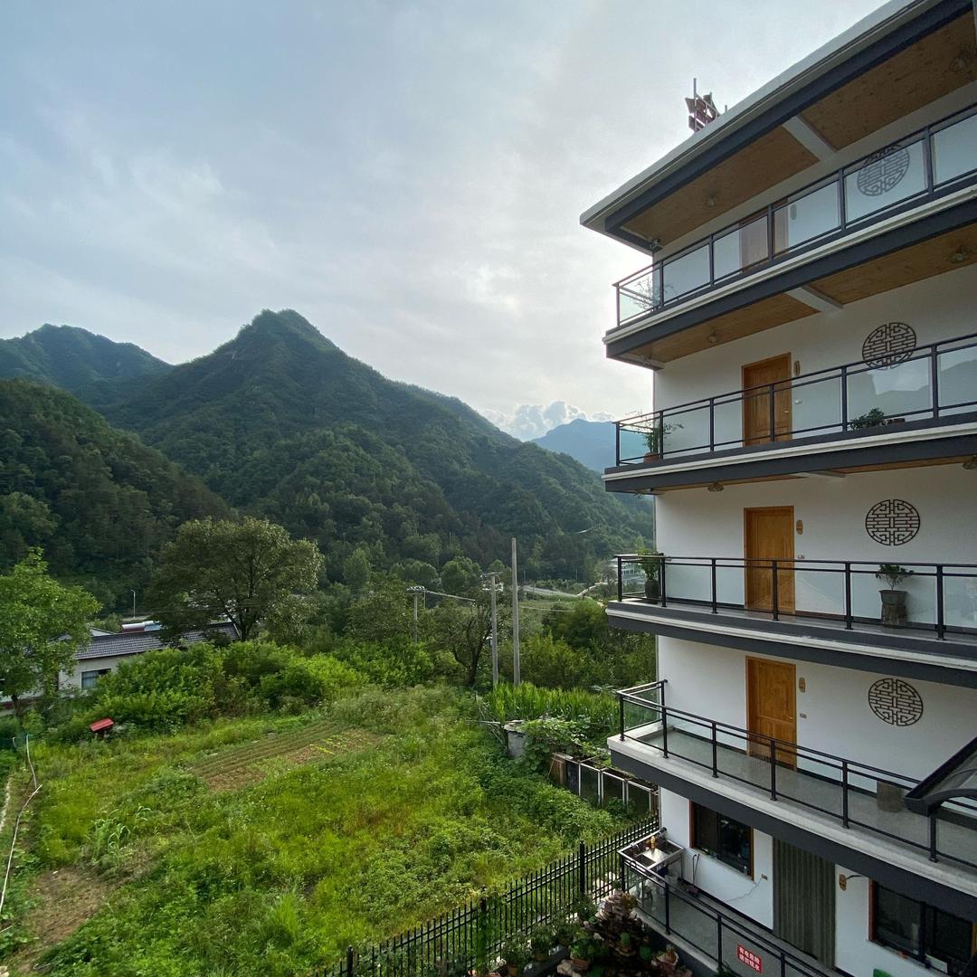 栾川简舍民宿