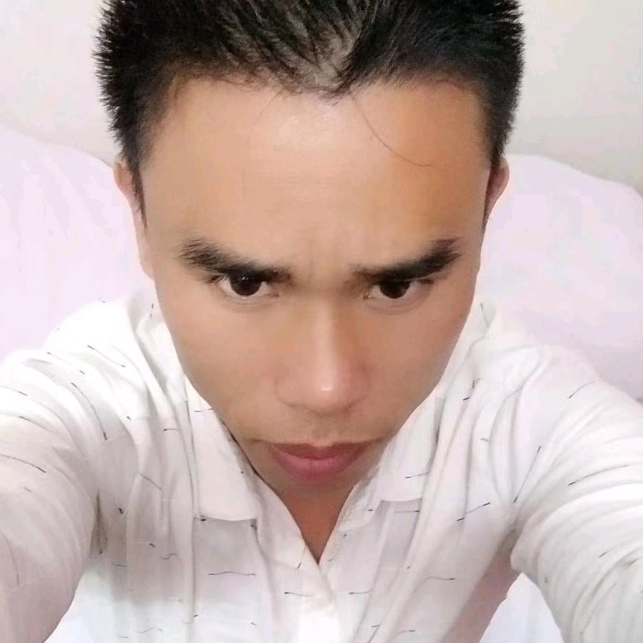 韦伟（等待有钱人）