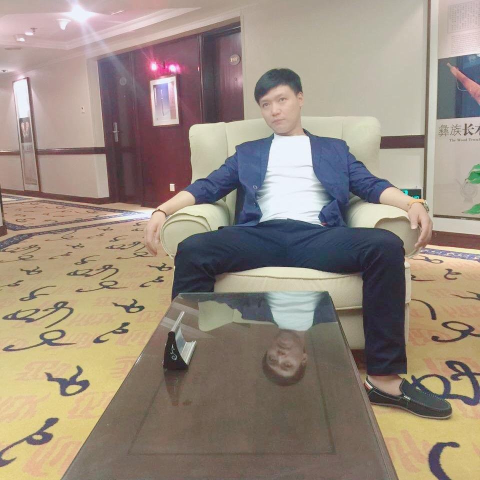 彭少