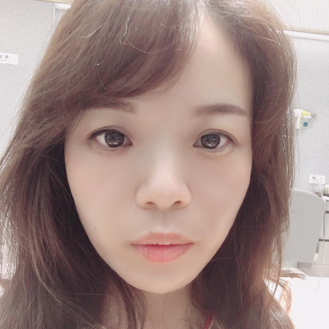 黄燕