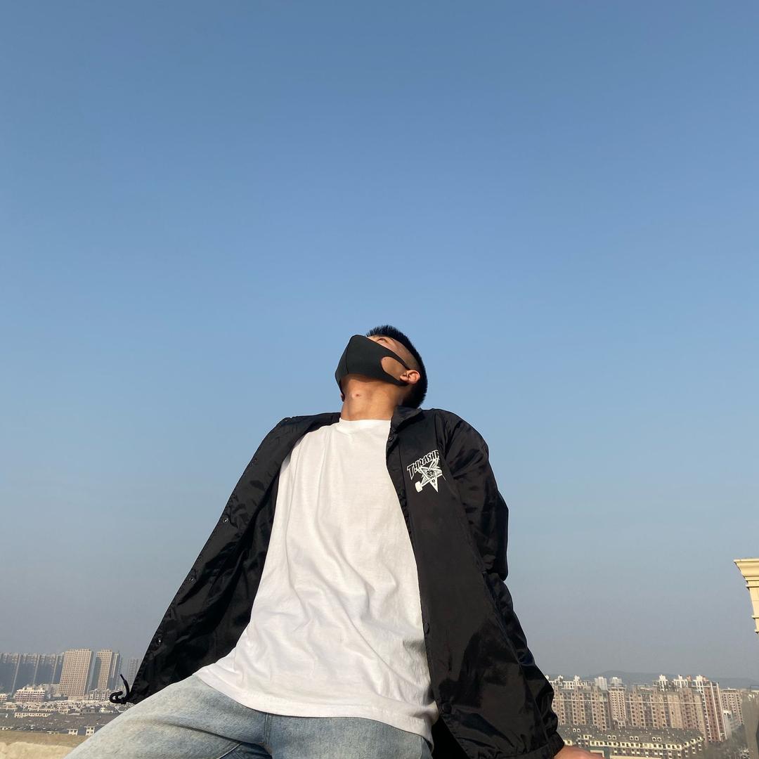 强哥.