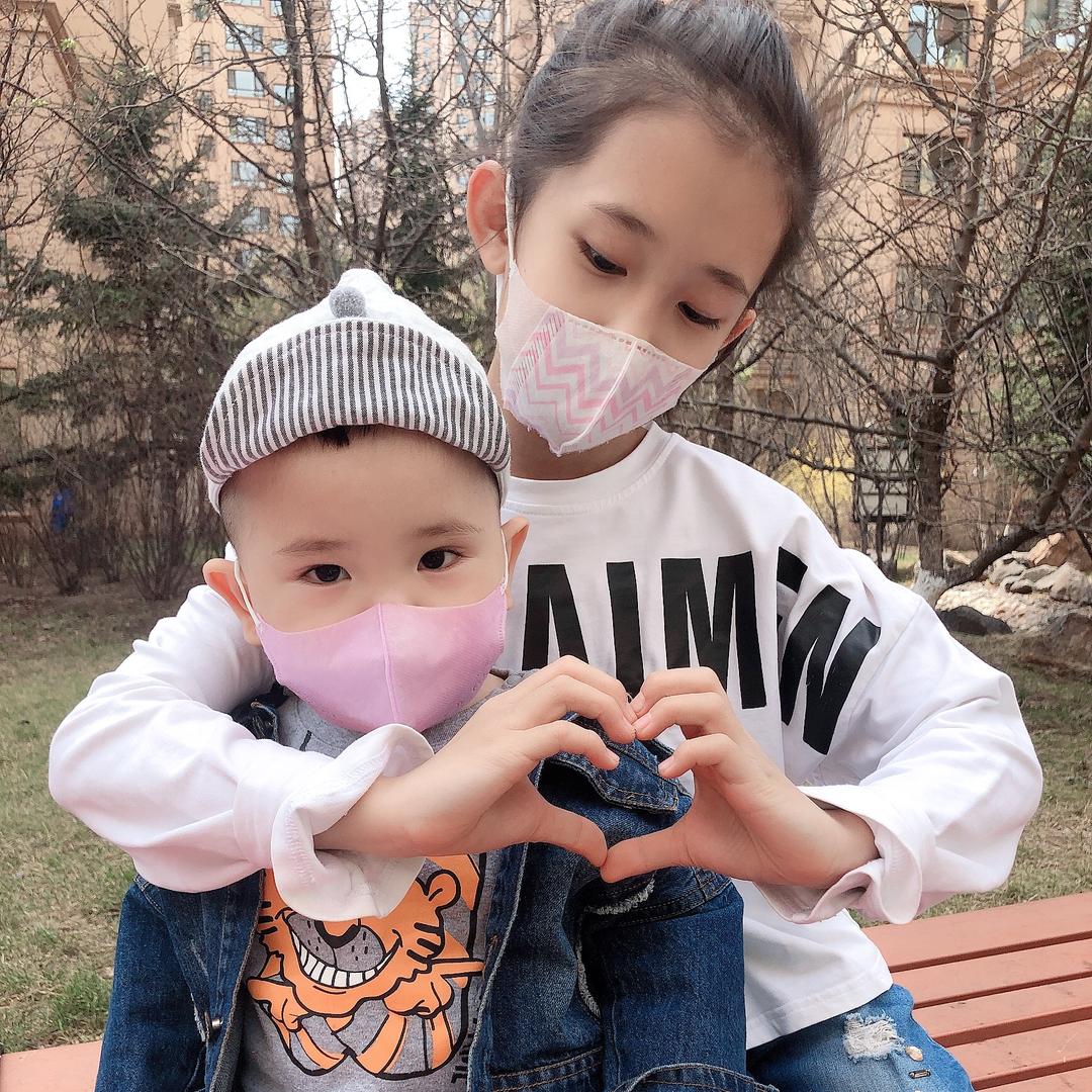 哎对，我就是安空调的那两口子