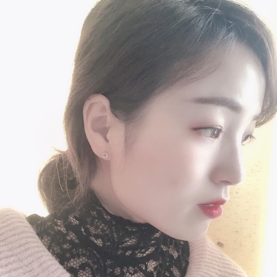 一依