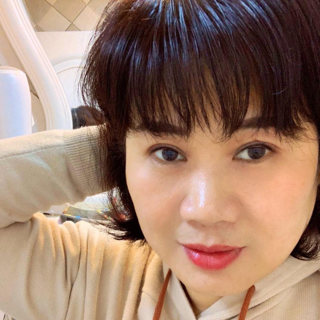 《商品橱窗》义乌灵儿舞动健身队、