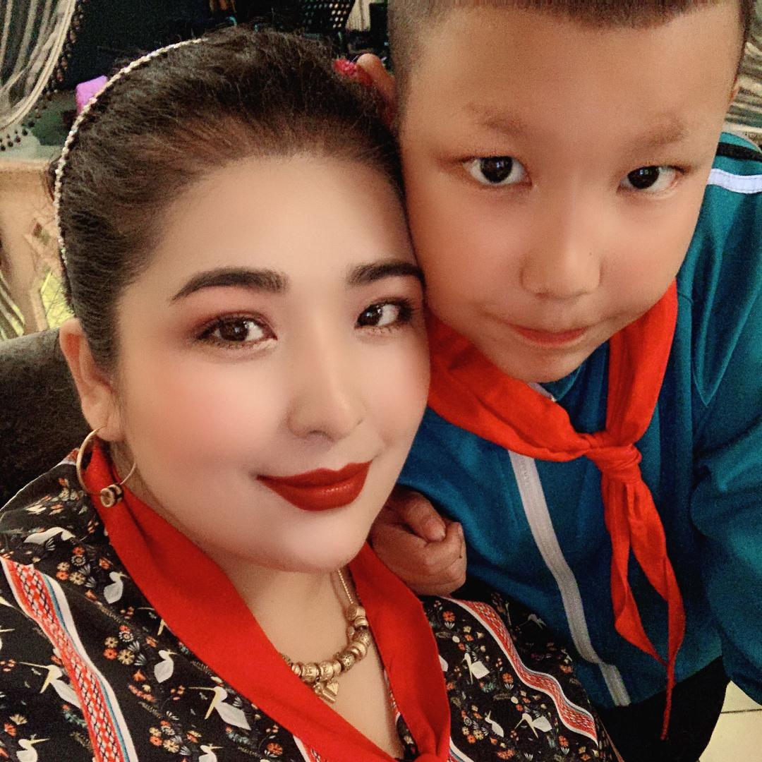 新疆仙女有限公司董事长米合古丽