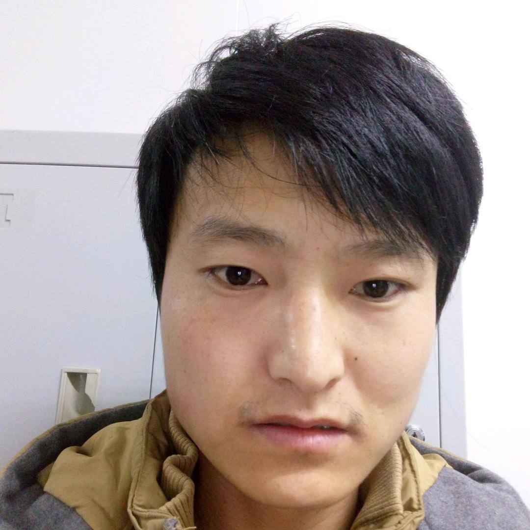 《我的中国心》。