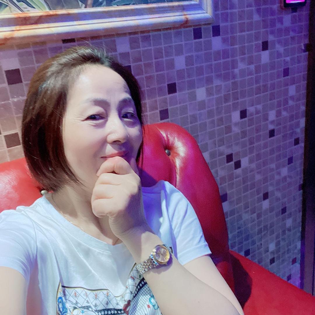 爱美的小姨