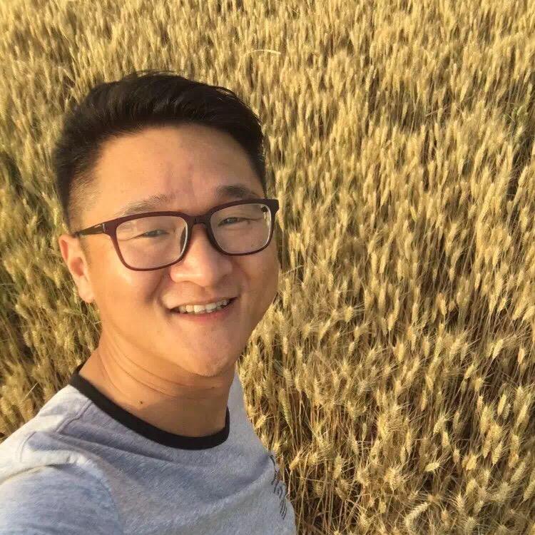 小斌爬泰山