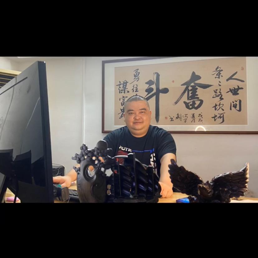 肥龙秘制烧烤主营：烧猪头骨各种烧烤等等