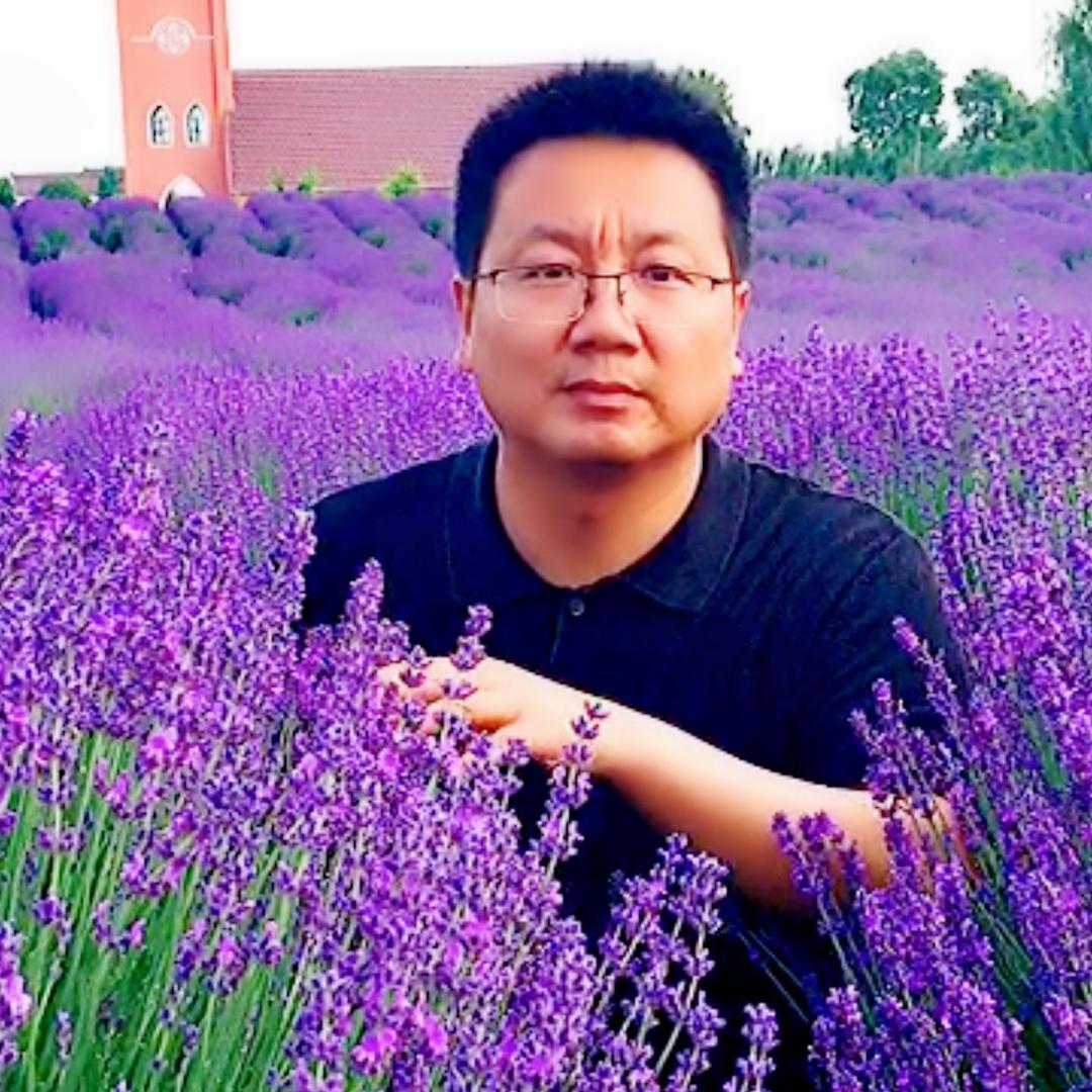 爱种花的大叔
