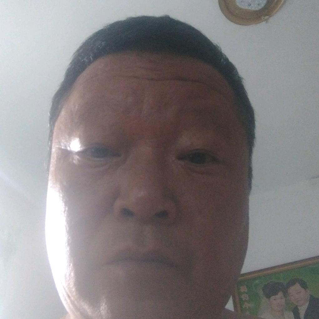 湛蓝天空