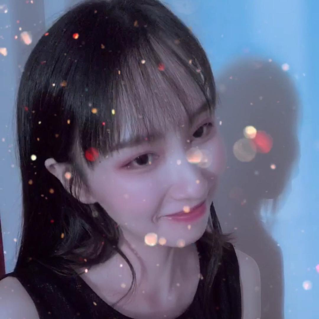薇7vivi💫🎤✨