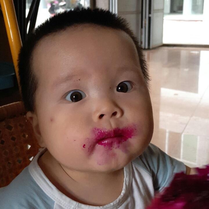 背心兜帽男