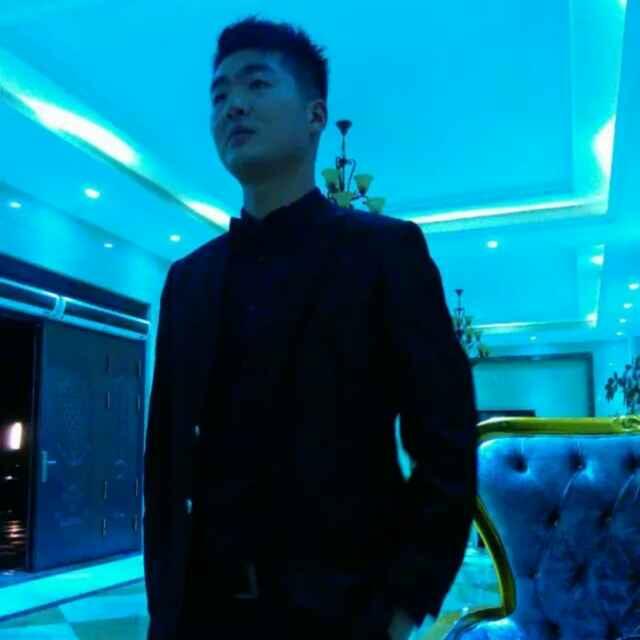 李   拜六