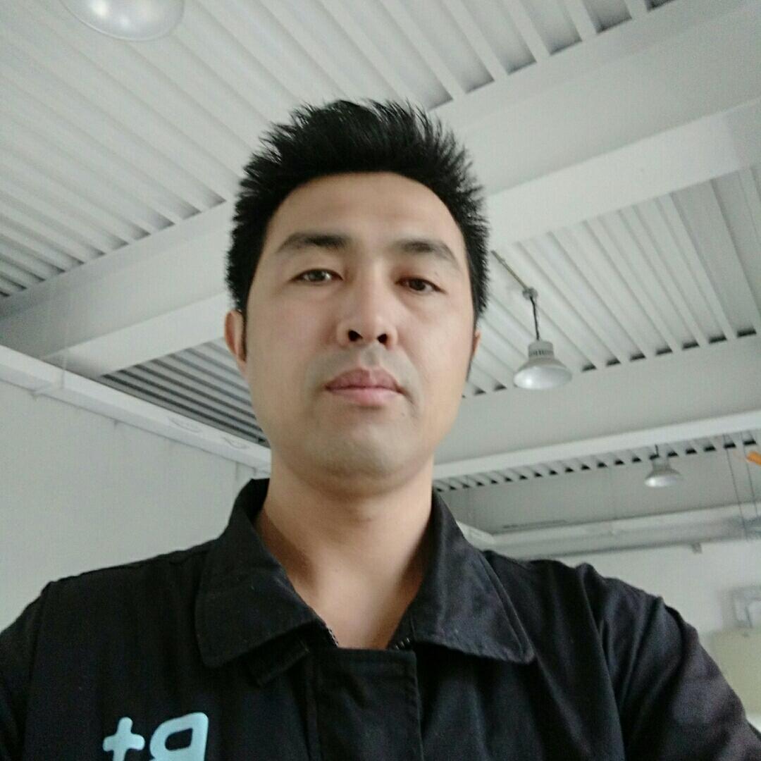 北京二环边的修车铺