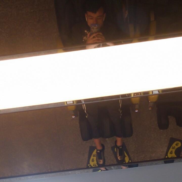 贵某是憨憨