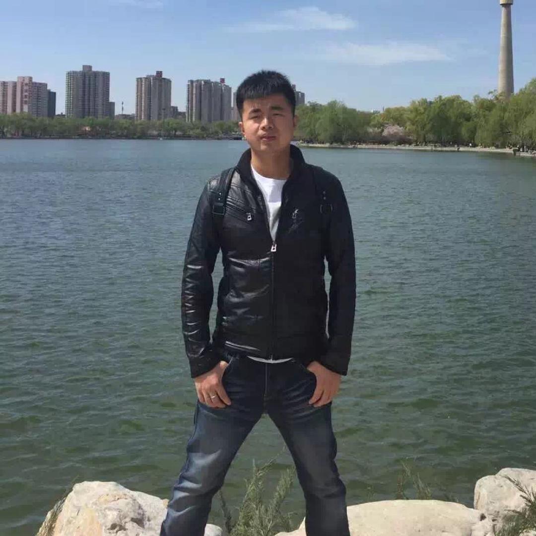 王明远游泳教练