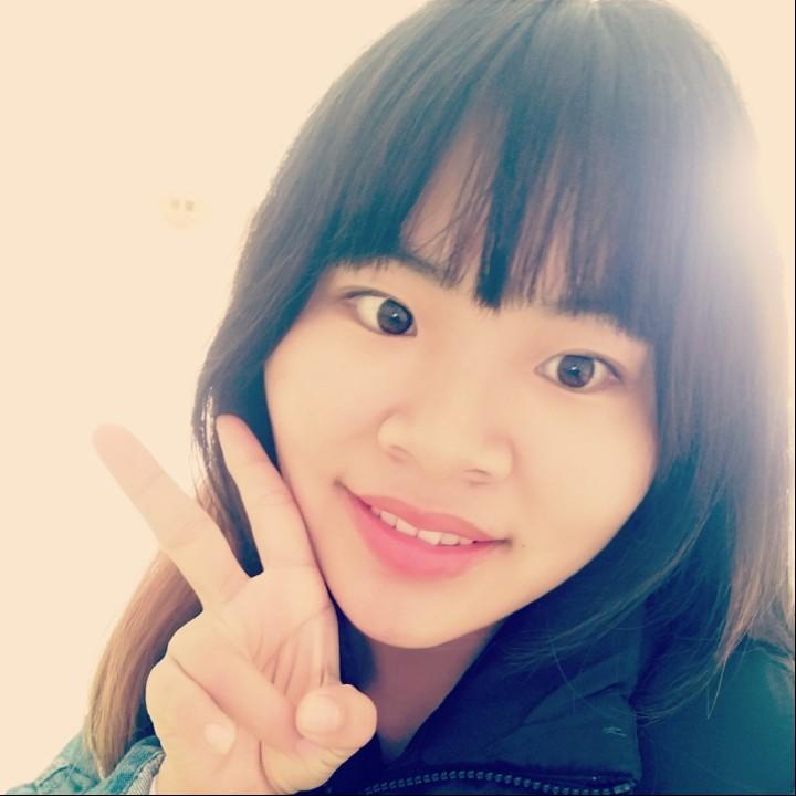 爱傻笑的菇凉！