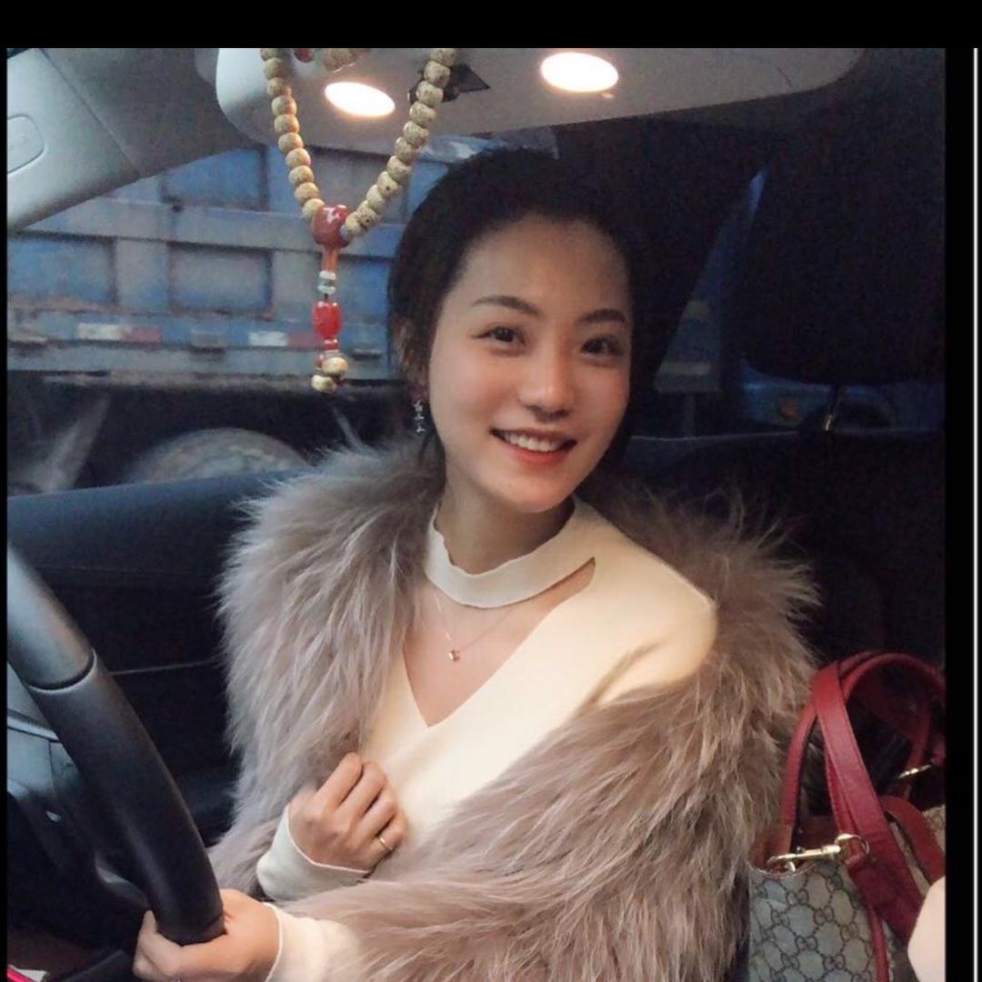 昕姐和旺仔的麻麻💕