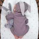 圈子不同别硬容