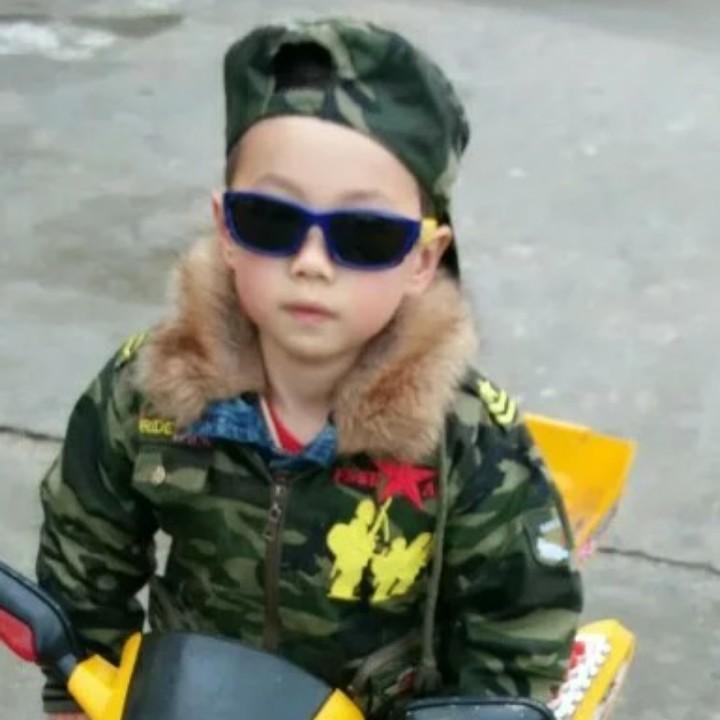 喜 喜 哈 哈
