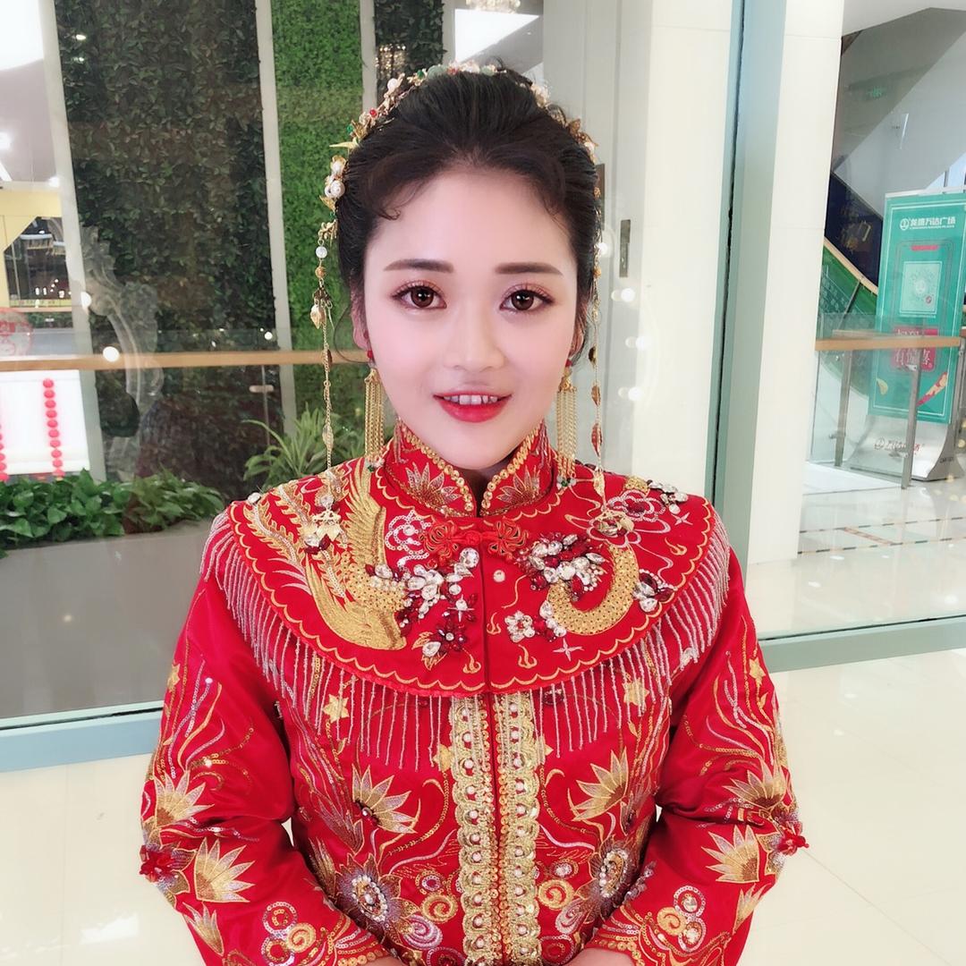 笑闪着泪