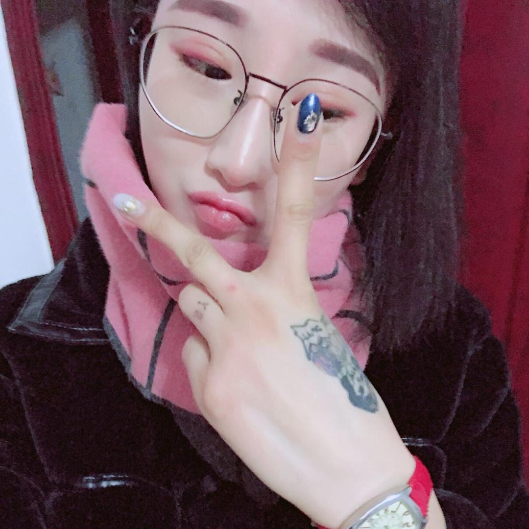 傲娇小公主，她妈