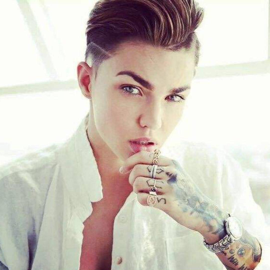 叼着奶嘴的大盗