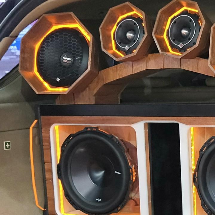 恒威·卓越车灯汽车装饰