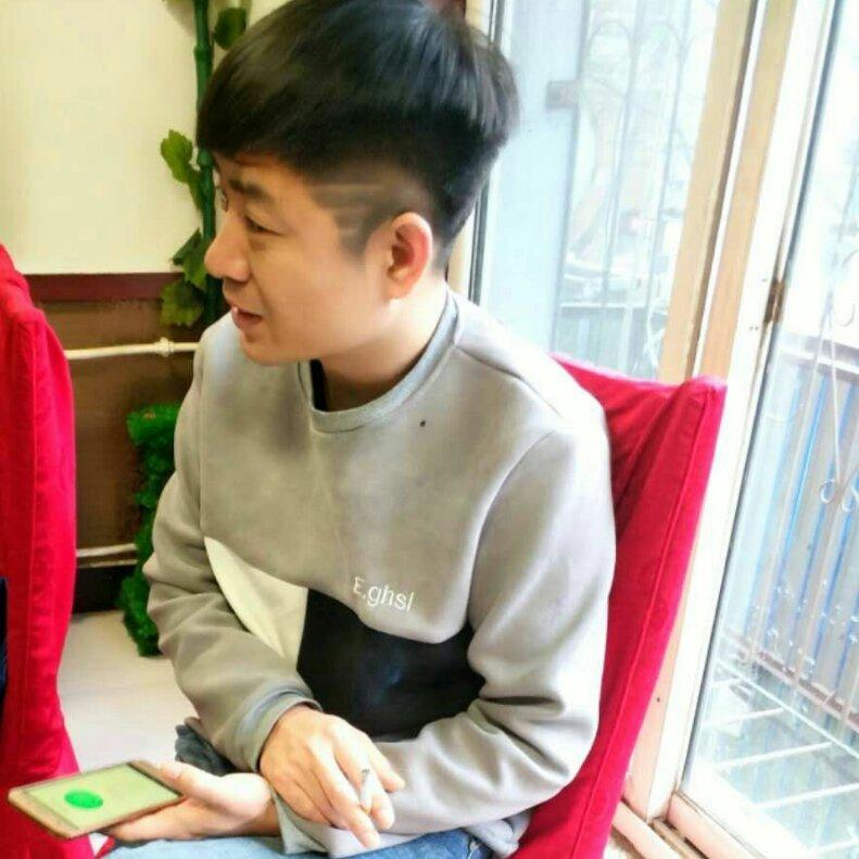 哎呦喂（航拍互粉）有关必回